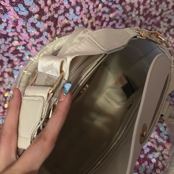 Cream Color Valentino Orlando Handbag - Picture 9 of 10